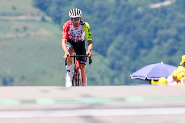 Tour de France 2025 Stage 13 PEYRAGUDES, FRANCE - JULY 18 : Braet Vito (BEL) of Intermarche - Wanty at the finish line during stage 13 of the 112th edition of Tour de France an UCI World Tour 2.UWT Individual Time Trial stage for Men Elite of 11 km with start in Loudenvielle and finish in Peyragudes on July 18, 2025 in Peyragudes, France, 18 07 2025 ( Motordriver Kenny Verfaillie - Peyragudes France  Copyright: xVincentxKalutx