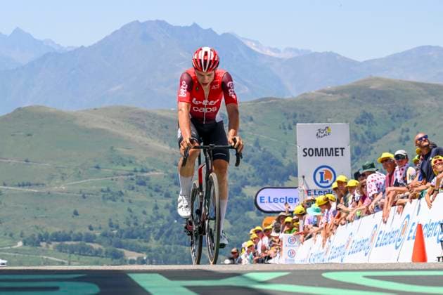 Tour de France 2025 Stage 13 PEYRAGUDES, FRANCE - JULY 18 : De Lie Arnaud (BEL) of Lotto Cycling Team at the finish line during stage 13 of the 112th edition of Tour de France an UCI World Tour 2.UWT Individual Time Trial stage for Men Elite of 11 km with start in Loudenvielle and finish in Peyragudes on July 18, 2025 in Peyragudes, France, 18 07 2025 ( Motordriver Kenny Verfaillie - Peyragudes France  Copyright: xVincentxKalutx