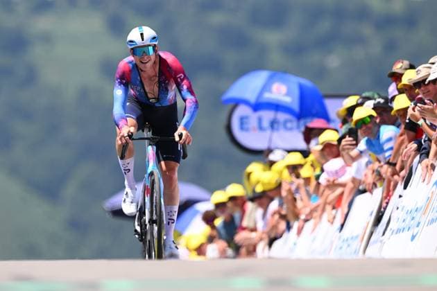 Tour de France 2025 Stage 13 PEYRAGUDES, FRANCE - JULY 18 : Louvel Matis (FRA) of Israel - Premier Tech at the finish line during stage 13 of the 112th edition of Tour de France an UCI World Tour 2.UWT Individual Time Trial stage for Men Elite of 11 km with start in Loudenvielle and finish in Peyragudes on July 18, 2025 in Peyragudes, France, 18 07 2025 ( Motordriver Kenny Verfaillie - Peyragudes France  Copyright: xVincentxKalutx