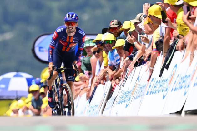 Tour de France 2025 Stage 13 PEYRAGUDES, FRANCE - JULY 18 : Rider of Team Picnic PostNL at the finish line during stage 13 of the 112th edition of Tour de France an UCI World Tour 2.UWT Individual Time Trial stage for Men Elite of 11 km with start in Loudenvielle and finish in Peyragudes on July 18, 2025 in Peyragudes, France, 18 07 2025 ( Motordriver Kenny Verfaillie - Peyragudes France  Copyright: xVincentxKalutx