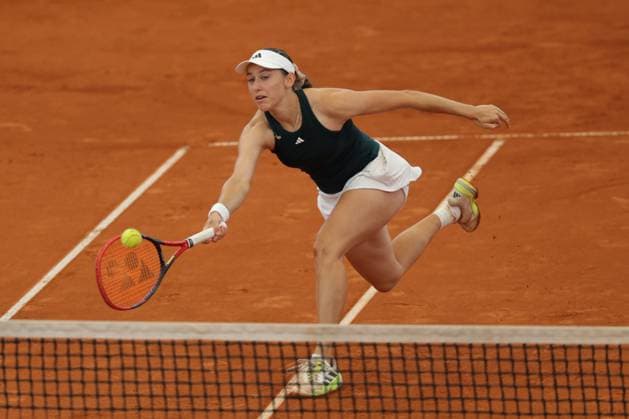 GER, Hamburg, xFSx, ATP250 Frauen-Tennistunier , MSC Hamburg Ladies Open 2025 , Viertelfinale ,17.07.2025 v.l. Kaja Juvan (SLO) spielt eine Vorhand Copyright: HMBxMedia FernandoxSoares