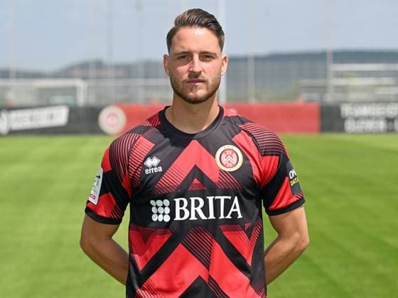 17.07.2025, xjhx, Fussball 3.Liga, SV Wehen Wiesbaden - Fototermin Saison 2025 26, Lukas Schleimer ; SV Wehen Wiesbaden; 3.Liga, Porträttermin 2025 2026 Wiesbaden