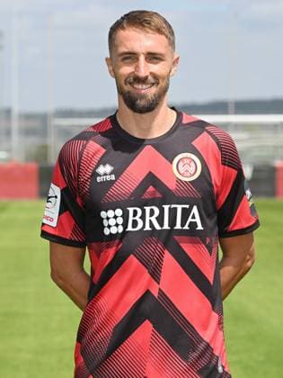17.07.2025, xjhx, Fussball 3.Liga, SV Wehen Wiesbaden - Fototermin Saison 2025 26, Florian Hübner ; SV Wehen Wiesbaden; 3.Liga, Porträttermin 2025 2026 Wiesbaden