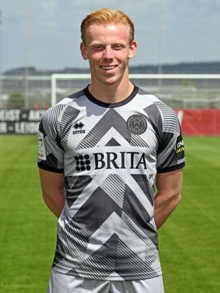 17.07.2025, xjhx, Fussball 3.Liga, SV Wehen Wiesbaden - Fototermin Saison 2025 26, Finn Ludwig ; SV Wehen Wiesbaden; 3.Liga, Porträttermin 2025 2026 Wiesbaden