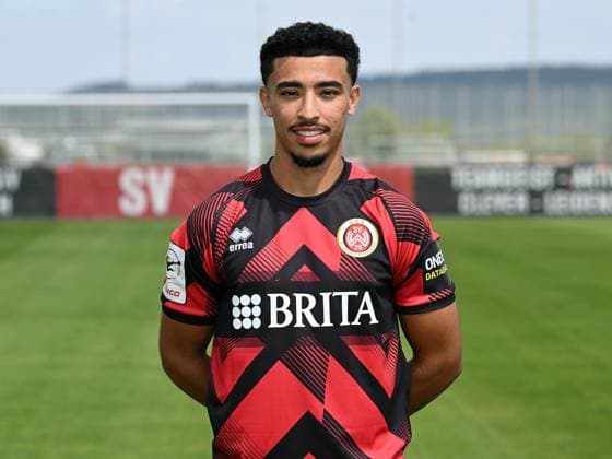 17.07.2025, xjhx, Fussball 3.Liga, SV Wehen Wiesbaden - Fototermin Saison 2025 26, Nassim Elouarti El Ouarti; SV Wehen Wiesbaden; 3.Liga, Porträttermin 2025 2026 Wiesbaden