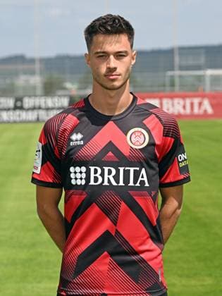 17.07.2025, xjhx, Fussball 3.Liga, SV Wehen Wiesbaden - Fototermin Saison 2025 26, Robin Kalem; SV Wehen Wiesbaden; 3.Liga, Porträttermin 2025 2026 Wiesbaden