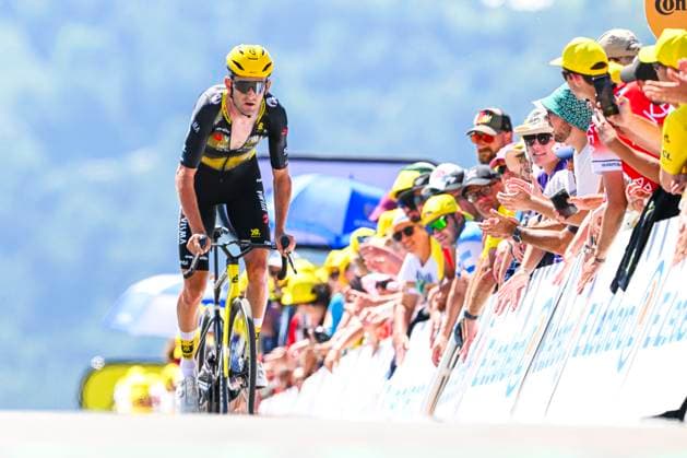 Tour de France 2025 Stage 13 PEYRAGUDES, FRANCE - JULY 18 : Benoot Tiesj (BEL) of Team Visma - Lease a Bike at the finish line during stage 13 of the 112th edition of Tour de France an UCI World Tour 2.UWT Individual Time Trial stage for Men Elite of 11 km with start in Loudenvielle and finish in Peyragudes on July 18, 2025 in Peyragudes, France, 18 07 2025 ( Motordriver Kenny Verfaillie - Peyragudes France  Copyright: xVincentxKalutx
