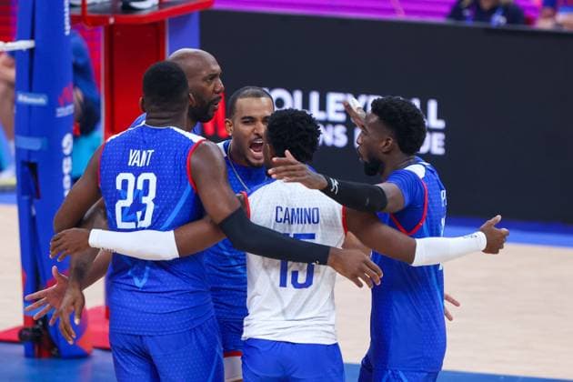GDANSK 18.07.2025 SIATKOWKA MEZCZYZN LIGA NARODOW 2025 - GRUPA 7 - MECZ: KUBA - FRANCJA --- MENS VOLLEYBALL NATIONS LEAGUE 2025 - POOL 7 WEEK 3 - MATCH IN GDANSK: CUBA - FRANCE ROBERTLANDY SIMON ATIES JULIO ALBERTO GOMEZ GALVES MIGUEL ANGEL LOPEZ CASTRO FOT. ANNA KLEPACZKO FOTOPYK NEWSPIX.PL --- newspix.pl POLAND OUT! 