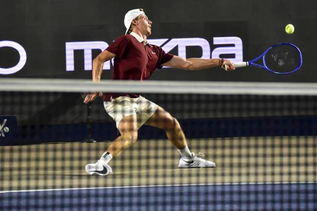 LOS CABOS TENNIS OPEN 2025 LOS CABOS TENNIS OPEN 2025 SHAPOVALOV VS WALTON 18072025 LOS CABOS, BAJA CALIFORNIA, MEXICO. Action photo of Denis Shapovalov of Canada during semifinal singles game of Los Cabos Tennis Open 2025 held at the Mextenis Stadium of the Cabo Sports Complex of Los Cabos, Baja California, Mexico. Foto de accion de Denis Shapovalov de Canada, durante juego de semifinal de singles en Los Cabos Tennis Open 2025 celebrado en el Estadio Mextenis del Cabo Sports Complex de Los Cabos, Baja California, Mexico. PHOTO BY IMAGENSHOP AGENCIA FOTOGRAFICA LOS CABOS BAJA CALIFORNIA MEXICO Copyright: xIMAGENSHOPxAGENCIAxFOTOGRAFICAx