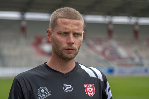 Trainer Robert Schroeder (HFC), Hallescher FC, Mannschaft, Teamfoto, Portraets, Spielerfoto, Fussball, RL Nordost, Saison 2025 26, 17.07.2025 Halle Leuna Chemie Stadion ST Deutschland