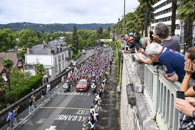 The peloton pictured at the start of stage 14 of the 2025 Tour de France cycling race, from Pau to Luchon-Superbagneres (183 km), on Saturday 19 July 2025 in France. The 112th edition of the Tour de France starts on Saturday 5 July in Lille, France, and will finish in Paris, France on the 27th of July. JASPERxJACOBS  x129556227x
