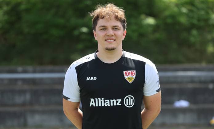 BAU Stuttgart Fußball 2.Bundesliga Fototermin Simon Kubach ; VfB Stuttgart Frauen,Porträttermin 2025 2026
