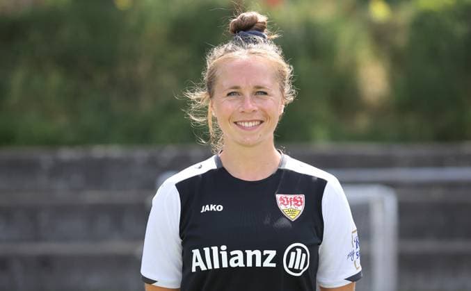 BAU Stuttgart Fußball 2.Bundesliga Fototermin Theresa Panfil ; VfB Stuttgart Frauen,Porträttermin 2025 2026