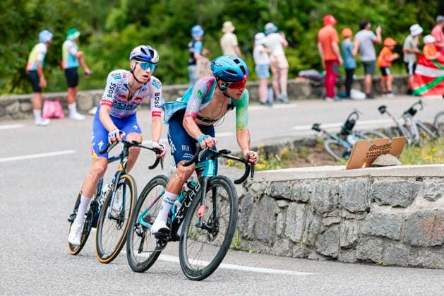 Tour de France 2025 Stage 14 LUCHON SUPERBAGNERES, FRANCE - JULY 19 : Vlasov Aleksandr (RUS) of Red Bull - BORA - Hansgrohe and Higuita Sergio (COL) of XDS Astana Team in action during stage 14 of the 112th edition of Tour de France an UCI World Tour 2.UWT cycling road race stage for Men Elite of 183 km with start in Pau and finish in Luchon Superbagneres on July 19, 2025 in Luchon Superbagneres, France, 19 07 2025 ( Motordriver Kenny Verfaillie - Luchon Superbagneres France  Copyright: xLucaxBettinix
