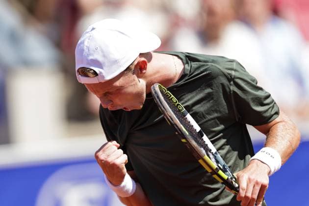 BASTAD, SWEDEN 20250719 Jesper de Jong, Netherlands, celebrates during Saturday s semifinal between Camilo Ugo Carabelli, Argentina, and Jesper de Jong, Netherlands, in the men s singles at the Nordea Open tennis tournament in Bastad. BASTAD SWEDEN x9200x