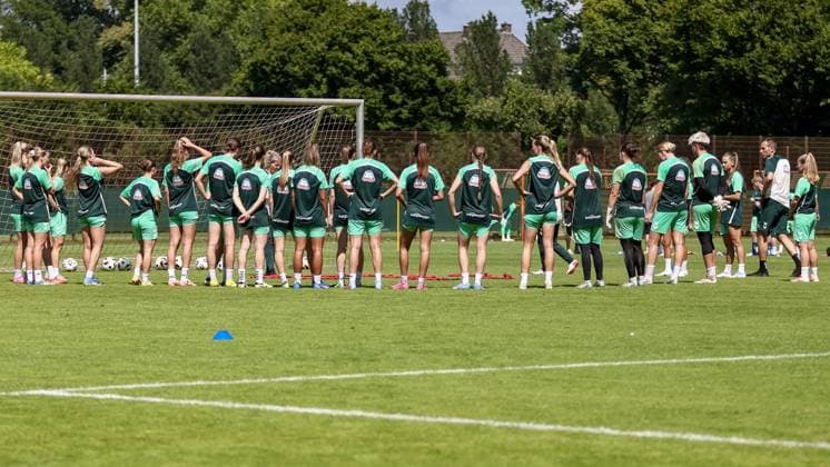 Spielerinnen des SV Werder Bremen, 19.07.2025, Bremen (Deutschland), Fussball, Google Pixel Frauen-Bundesliga, Training SV Werder Bremen