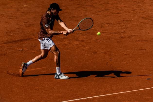250719 Luciano Darderi of Italy competes in a singels semifinal tennis match during day 7 of the Nordea Open on July 19, 2025 in Bastad. Photo: Mathilda Schuler BILDBYRAN kod MA MA0848 tennis ATP, Tennis Herren 250 nordea open bbeng semifinal Copyright: MATHILDAxSCHULER BB250719MA039