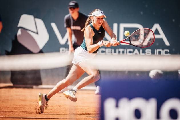 Tennis Frauen MSC Hamburg Ladies Open WTA, Tennis Damen 250 Anna Bondar (HUN) vs. Kaja Juvan (SVN) 19.07.2025 Kaja Juvan mit einer Rückhand Hamburg Tennisstadion am Rothenbaum Hamburg Deutschland