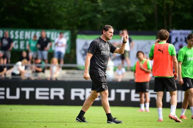 19.07.2025; Rottach-Egern; Fussball, Herren, Saison 2025 2026, Trainingslager Borussia Moenchengladbach Gerardo Seoane (Trainer Gladbach) DFL regulations prohibit any use of photographs as image sequences and or quasi-video. Stadion Am Birkenmoos Bayern Deutschland