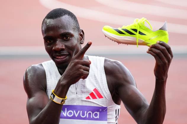 Sport Bilder des Tages Emmanuel Wanyonyi wins the 800m in a new meet record Novuna Diamond League, Athletics, London Stadium, London, UK - 19 Jul 2025London London Stadium United Kingdom  Copyright: xJavierxGarcia Shutterstockx 15403611ay