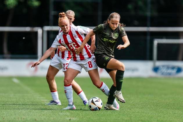 Testspiel: 1.FC Köln- OH Leuven; 19.07.2025 Laura Vogt (1. FC Köln, 8) im Zweikampf beim Testspiel: 1.FC Köln- OH Leuven; Köln, Geißbockheim am 19.07.2025 Copyright: xBEAUTIFULxSPORTS Freisenx