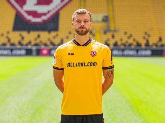 18.07.2025, xomx, Fussball 2.Bundesliga, Dynamo Dresden - Fototermin Saison 2025 26, Lars Bünning ; Dynamo Dresden; 2. BL, Porträttermin 2025 2026 Dresden *** 18 07 2025, xomx, Football 2 Bundesliga, Dynamo Dresden photo appointment season 2025 26, Lars Bünning Dynamo Dresden 2. BL, portrait appointment 2025 2026 Dresden