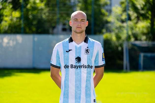 20.07.2025, Fussball 3. Liga 2025 2026, TSV 1860 München, Porträttermin 2025 2026 an der Grünwalderstrasse, München. Lasse Faßmann; TSV 1860 München