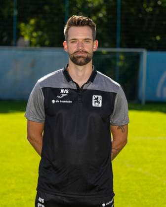 20.07.2025, Fussball 3. Liga 2025 2026, TSV 1860 München, Porträttermin 2025 2026 an der Grünwalderstrasse, München. Physiotherapeut Andre van Staa; TSV 1860 München