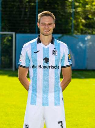 20.07.2025, Fussball 3. Liga 2025 2026, TSV 1860 München, Porträttermin 2025 2026 an der Grünwalderstrasse, München. Siemen Voet; TSV 1860 München
