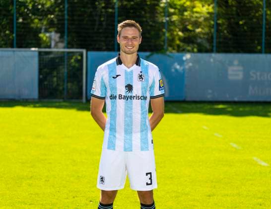 20.07.2025, Fussball 3. Liga 2025 2026, TSV 1860 München, Porträttermin 2025 2026 an der Grünwalderstrasse, München. Siemen Voet; TSV 1860 München
