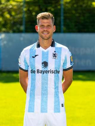 20.07.2025, Fussball 3. Liga 2025 2026, TSV 1860 München, Porträttermin 2025 2026 an der Grünwalderstrasse, München. Florian Niederlechner; TSV 1860 München