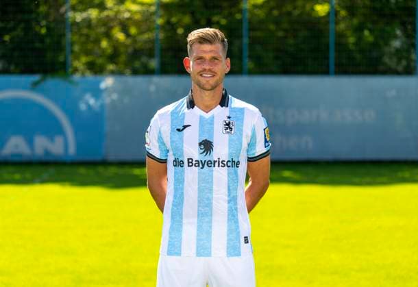 20.07.2025, Fussball 3. Liga 2025 2026, TSV 1860 München, Porträttermin 2025 2026 an der Grünwalderstrasse, München. Florian Niederlechner; TSV 1860 München