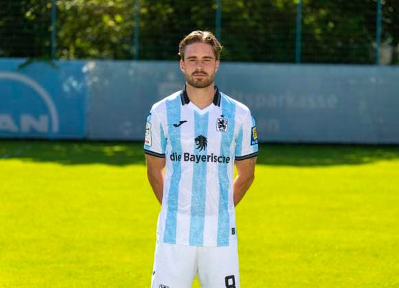 20.07.2025, Fussball 3. Liga 2025 2026, TSV 1860 München, Porträttermin 2025 2026 an der Grünwalderstrasse, München. David Philipp; TSV 1860 München