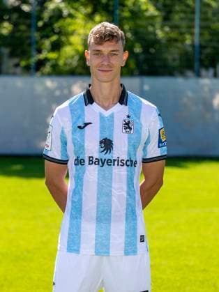 20.07.2025, Fussball 3. Liga 2025 2026, TSV 1860 München, Porträttermin 2025 2026 an der Grünwalderstrasse, München. Manuel Pfeifer; TSV 1860 München