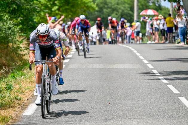 Tour de France 2025 Stage 15 CARCASSONNE, FRANCE - JULY 20 : during stage 15 of the 112th edition of Tour de France an UCI World Tour 2.UWT cycling road race stage for Men Elite of 169 km with start in Muret and finish in Carcassonne on July 20, 2025 in Carcassonne, France, 20 07 2025 ( Motordriver Kenny Verfaillie - Carcassonne France  Copyright: xJanxDexMeuleneirx