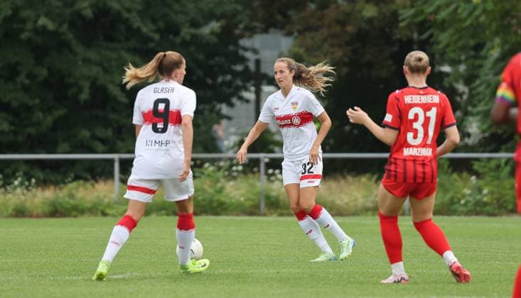Stuttgart , Fußball Testspiel VfB Stuttgart Frauen vs. FC Heidenheim , Tamar Dongus ( VfB )