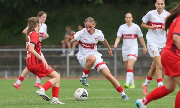 Stuttgart , Fußball Testspiel VfB Stuttgart Frauen vs. FC Heidenheim , Muriel Dürr ( VfB )