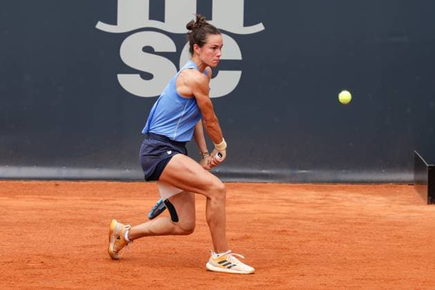 GER, Hamburg, xFSx, ATP250 Frauen-Tennistunier , MSC Hamburg Ladies Open 2025 , Finale ,20.07.2025 v.l. Lois Boisson (FRA) spielt eine Rueckhand Copyright: HMBxMedia FernandoxSoares