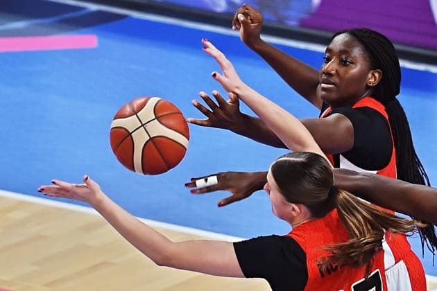 L-R Brooke McLeod (CAN) and Ifeoma Nwaobi (SPA) in action during Spain vs Canada, match for 3rd place of the Women s Under-19 Basketball World Championship, WM, Weltmeisterschaft at the Starez Arena Vodova, in Brno, Czech Republic, on July 20, 2025. (CTKxPhoto PatrikxUhlir) CTKPhotoP2025072004482  CTKPhotoP2025072004482