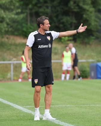Stuttgart , Fußball Testspiel VfB Stuttgart Frauen vs. FC Heidenheim , Trainer Heiko Gerber ( VfB )