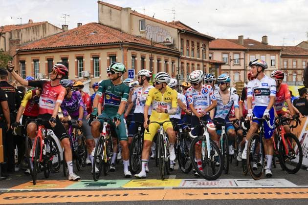 Thymen ARENSMAN, INEOS Grenadiers, Jonathan MILAN , Lidl - Trek, Tadej POGA?AR , UAE Team Emirates - XRG, Lenny MARTINEZ, Bahrain - Victorious, Florian LIPOWITZ, Red Bull - BORA - hansgrohe, during the Tour de France 2025, UCI WorldTour cycling event, Stage 15, Muret - Carcassonne (169,3 Km) on 20 July 2025 in Carcassonne, France during Tour de France 2025 - Stage 15, Tour De France race in France, France, July 20 2025  Copyright: xStefanoxCavasino IPAxSportx xipa-agency.netx xx IPA_60651913 IPA_Agency_IPA60651913