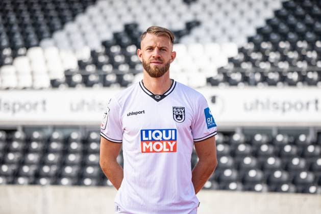 SSV Ulm 1846 Fußball; 3. Liga, Porträttermin 2025 2026 5 Johannes Reichert; SSV Ulm 1846 Fußball; 3. Liga, Porträttermin 2025 2026 Foto: Lucca Fundel Ulm Donaustadion Ulm Baden-Württemberg Deutschland
