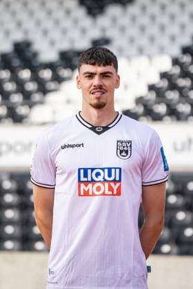 SSV Ulm 1846 Fußball; 3. Liga, Porträttermin 2025 2026 6 Marcel Wenig; SSV Ulm 1846 Fußball; 3. Liga, Porträttermin 2025 2026 Foto: Lucca Fundel Ulm Donaustadion Ulm Baden-Württemberg Deutschland