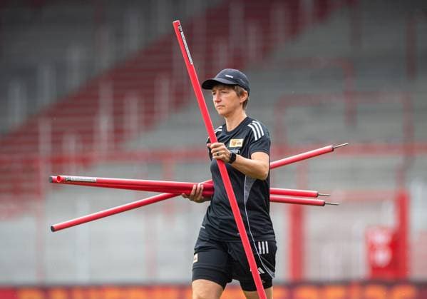 Fußball, Frauen, Saison 2025 2026, 1. Bundesliga, 1. FC Union Berlin, Trainingsauftakt, Trainerin Ailien Poese, 21.07. 2025, Copyright: xSebastianxRäppold MatthiasxKochx