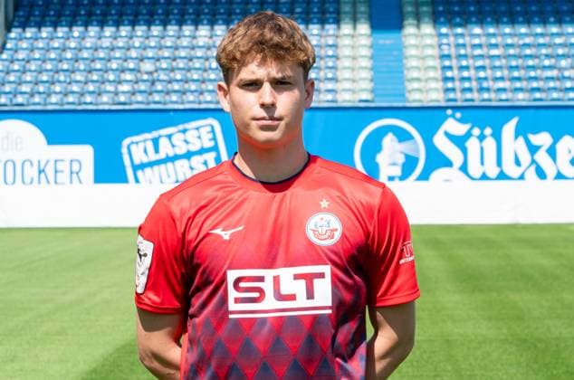 Erik Maurer, FC Hansa Rostock, 3. Liga, Fußball, Portraittermin 2025 2026 Torwart Erik Maurer (FC Hansa Rostock) beim Potraitfototermin im Ostseestadion. Rostock Ostseestadion Mecklenburg-Vorpommern Deutschland