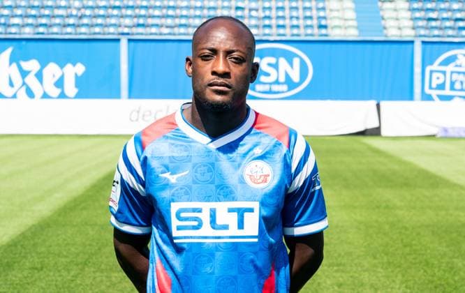 Christian Kinsombi, FC Hansa Rostock, 3. Liga, Fußball, Portraittermin 2025 2026 Christian Kinsombi (FC Hansa Rostock) beim Potraitfototermin im Ostseestadion. Rostock Ostseestadion Mecklenburg-Vorpommern Deutschland