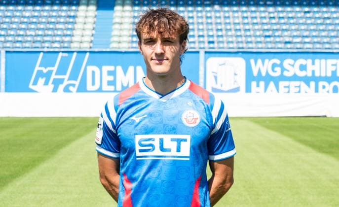 Benno Dietze, FC Hansa Rostock, 3. Liga, Fußball, Portraittermin 2025 2026 Benno Dietze (FC Hansa Rostock) beim Potraitfototermin im Ostseestadion. Rostock Ostseestadion Mecklenburg-Vorpommern Deutschland