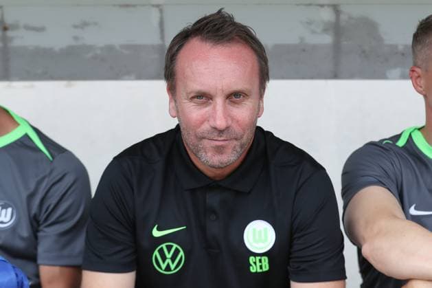 20.07.2025, xtgx, Fussball Volkswagen Cup, VfL Wolfsburg - SG Dynamo Dresden emspor, v.l. Sebastian Schindzielorz (Wolfsburg, Sportdirektor) (DFL DFB REGULATIONS PROHIBIT ANY USE OF PHOTOGRAPHS as IMAGE SEQUENCES and or QUASI-VIDEO) Zwickau