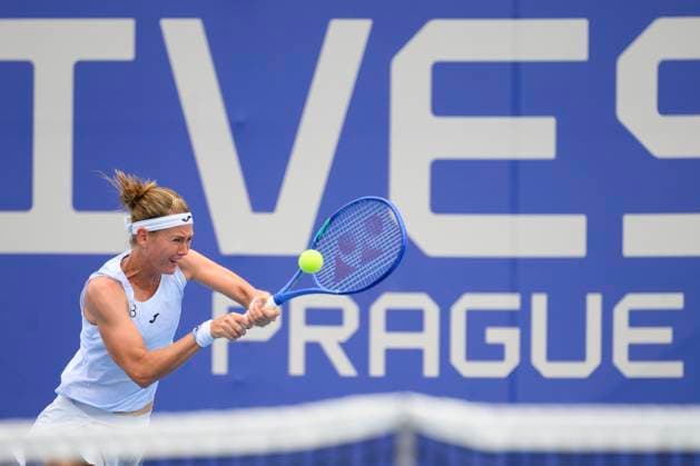 Czech tennis player Marie Bouzkova playes against Xinyu Gao of China at the WTA, Tennis Damen Livesport Prague Open 2025 on the courts of TK Sparta Prague, in Prague, Czech Republic, on July 21, 2025. (CTKxPhoto MichalxKamaryt) CTKPhotoP2025072102940  CTKPhotoP2025072102940