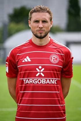 Jona Niemiec; Fortuna Düsseldorf; 2.BL, Porträttermin 2025 2026